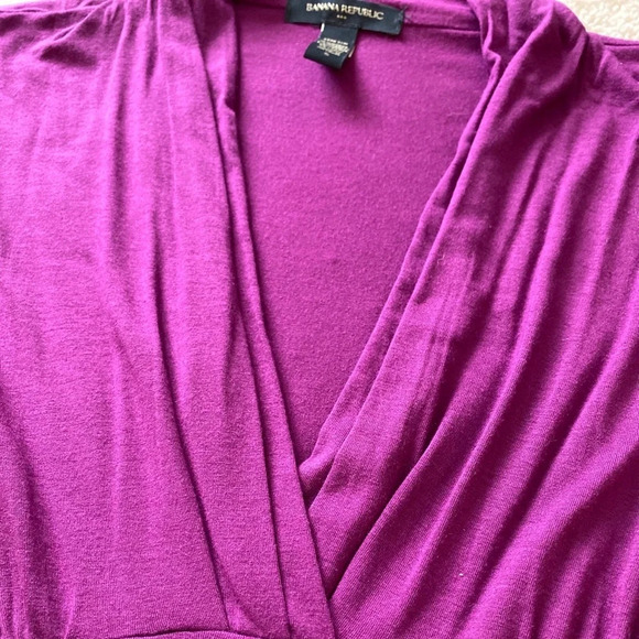 Banana Republic Purple sleeveless blouse - Picture 2 of 2